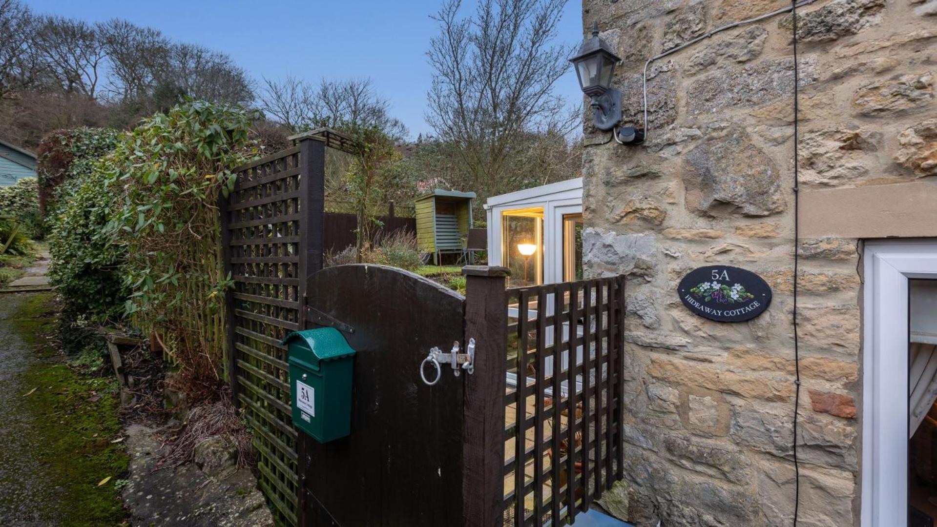 Picturesque Stone Cottage In The Heart Of North Yorkshire Village - Hideaway Cottage Eksteriør bilde